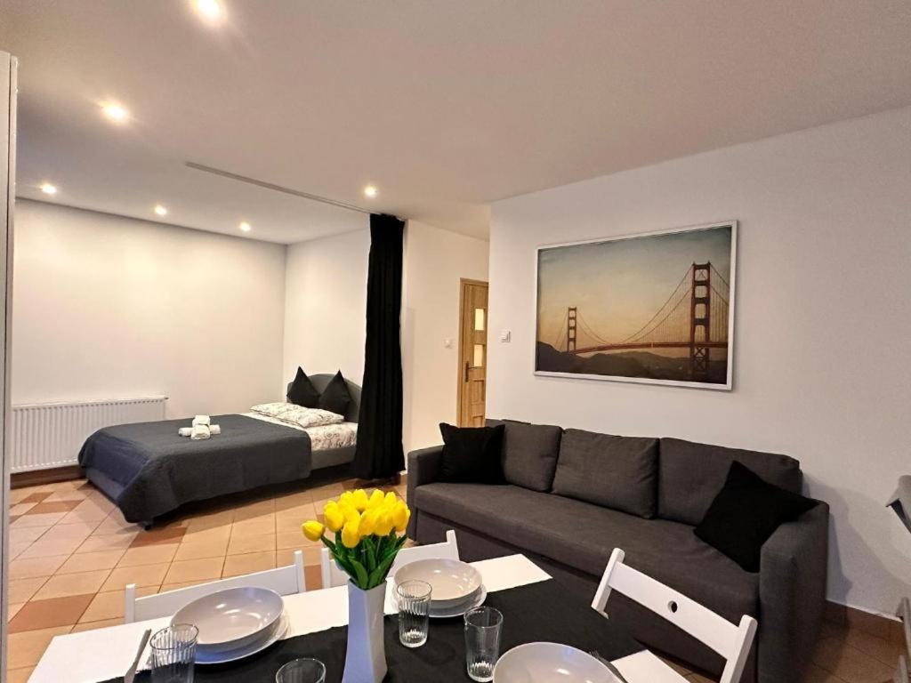 The M O D E R N C I T Y Spot Apartment Katowice Luaran gambar